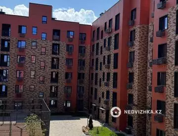 1-комнатная квартира, этаж 3 из 6, 74 м²