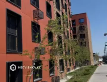 1-комнатная квартира, этаж 3 из 6, 74 м²