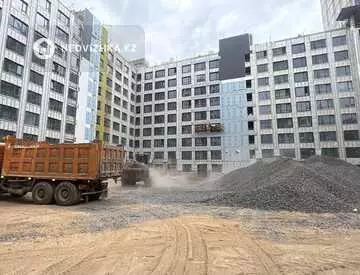 1-комнатная квартира, этаж 9 из 9, 33 м²