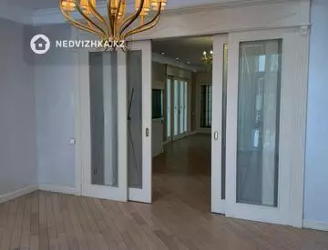 5-комнатная квартира, этаж 5 из 7, 280 м², На длительный срок