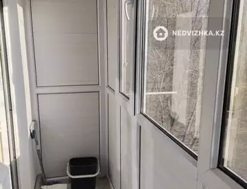3-комнатная квартира, этаж 4 из 5, 64 м²