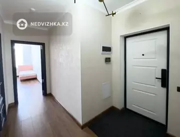 3-комнатная квартира, этаж 13 из 19, 76 м²