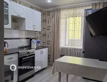 1-комнатная квартира, этаж 2 из 9, 45 м²