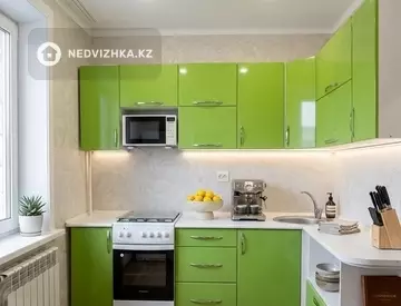 1-комнатная квартира, этаж 10 из 10, 33 м²