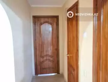 2-комнатная квартира, этаж 5 из 5, 51 м²