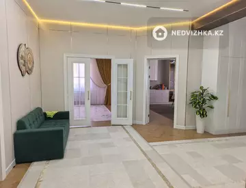 4-комнатная квартира, этаж 1 из 1, 190 м²