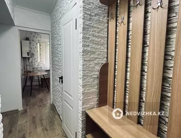 1-комнатная квартира, этаж 3 из 3, 32 м²