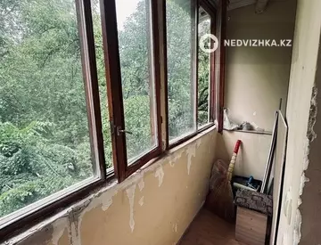1-комнатная квартира, этаж 3 из 3, 32 м²