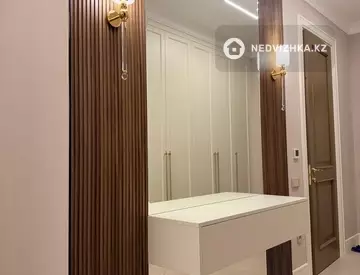 4-комнатная квартира, этаж 1 из 5, 147 м²