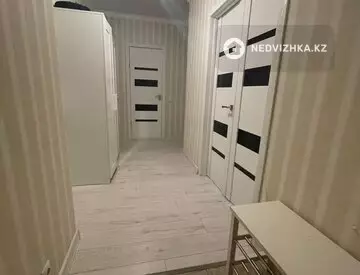 3-комнатная квартира, этаж 3 из 5, 81 м²