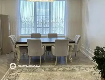 4-комнатная квартира, этаж 5 из 16, 145 м²