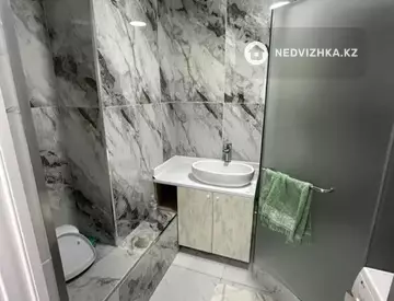 1-комнатная квартира, этаж 11 из 12, 38 м²