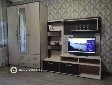 1-комнатная квартира, этаж 3 из 5, 33 м²