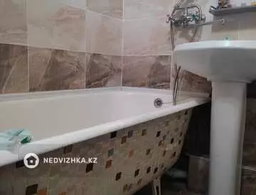 1-комнатная квартира, этаж 3 из 5, 33 м²