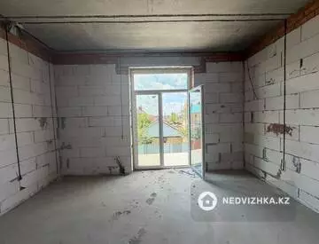 5-комнатный таунхаус, 3 соток, 250 м²