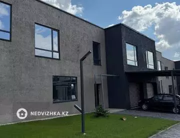 5-комнатный таунхаус, 3 соток, 250 м²