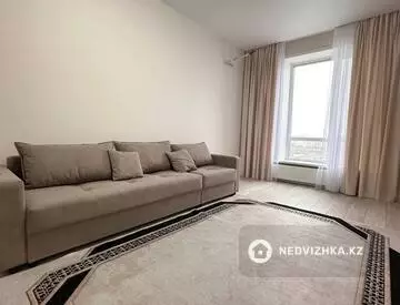2-комнатная квартира, этаж 9 из 12, 70 м², На длительный срок