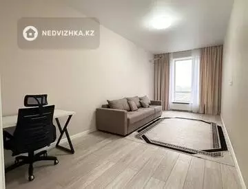 2-комнатная квартира, этаж 9 из 12, 70 м², На длительный срок