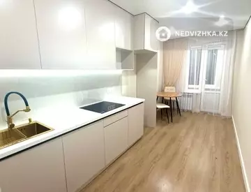 1-комнатная квартира, этаж 8 из 9, 39 м²