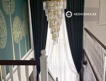 5-комнатный дом, 9 соток, 299 м²