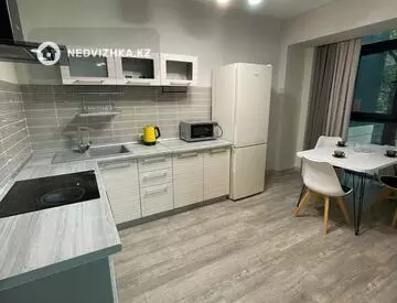 1-комнатная квартира, этаж 2 из 10, 47 м²