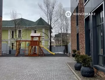2-комнатная квартира, этаж 3 из 3, 65 м²