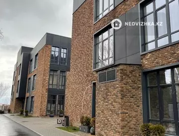 2-комнатная квартира, этаж 3 из 3, 65 м²
