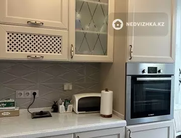 5-комнатная квартира, этаж 6 из 10, 135 м²