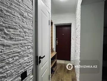 1-комнатная квартира, этаж 3 из 3, 32 м²