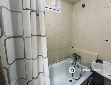 1-комнатная квартира, этаж 3 из 3, 32 м²