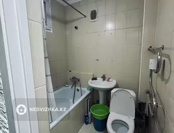 1-комнатная квартира, этаж 3 из 3, 32 м²
