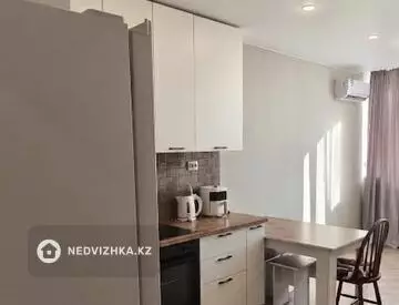 2-комнатная квартира, этаж 12 из 12, 47 м²