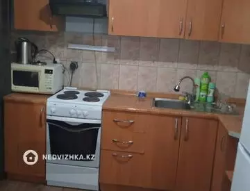 1-комнатная квартира, этаж 3 из 9, 39 м²