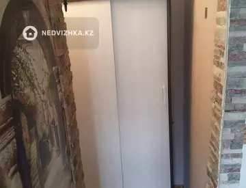 2-комнатная квартира, этаж 4 из 4, 45 м²