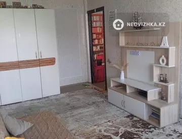 2-комнатная квартира, этаж 4 из 4, 45 м²