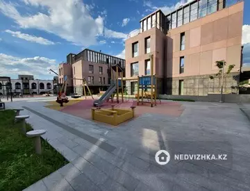 4-комнатная квартира, этаж 2 из 4, 134 м², На длительный срок