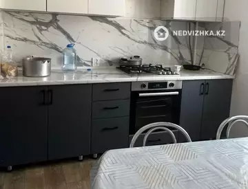 3-комнатная квартира, этаж 6 из 10, 84 м²