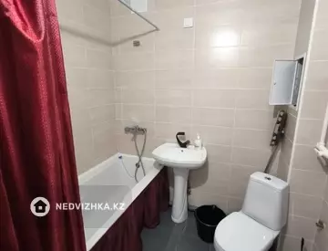 2-комнатная квартира, этаж 2 из 5, 72 м², Посуточно