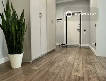 2-комнатная квартира, этаж 7 из 7, 77 м²