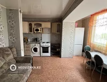 2-комнатная квартира, этаж 3 из 5, 40 м²