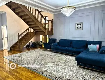 6-комнатный дом, 10 соток, 280 м²