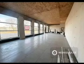 Помещение, этаж 1 из 1, 90 м²