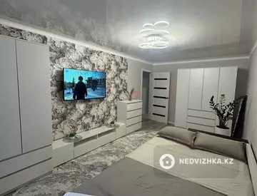 2-комнатная квартира, этаж 1 из 5, 45 м², Посуточно
