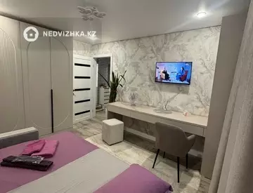2-комнатная квартира, этаж 1 из 5, 45 м², Посуточно