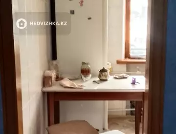 3-комнатная квартира, этаж 2 из 2, 56 м²