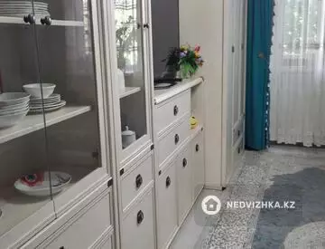 2-комнатная квартира, этаж 2 из 4, 44 м²