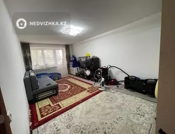 1-комнатная квартира, этаж 1 из 9, 42 м²