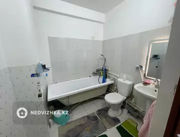 1-комнатная квартира, этаж 1 из 9, 42 м²
