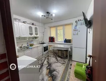 1-комнатная квартира, этаж 1 из 9, 42 м²