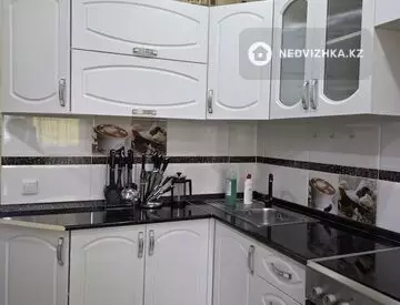 1-комнатная квартира, этаж 2 из 9, 45 м²